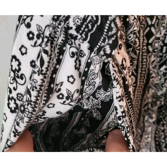 Joey B Girls Sz. XL Black/White Romper Shorts Unicorns Floral Fun - Picture 7 of 8